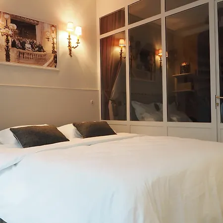 Palais Royal Chicsuites Hotel Paris