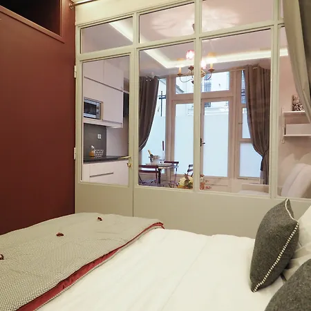Palais Royal Chicsuites *